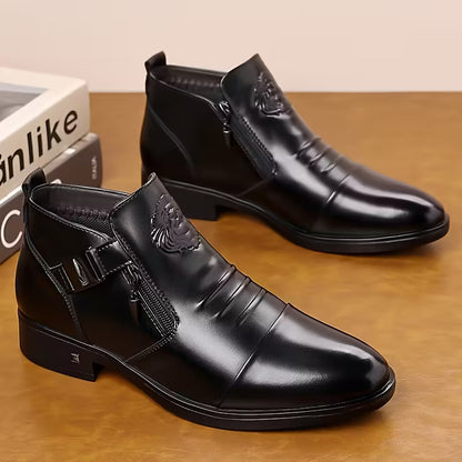 Elegancia que Impone: Botín Premium de Cuero para Hombres