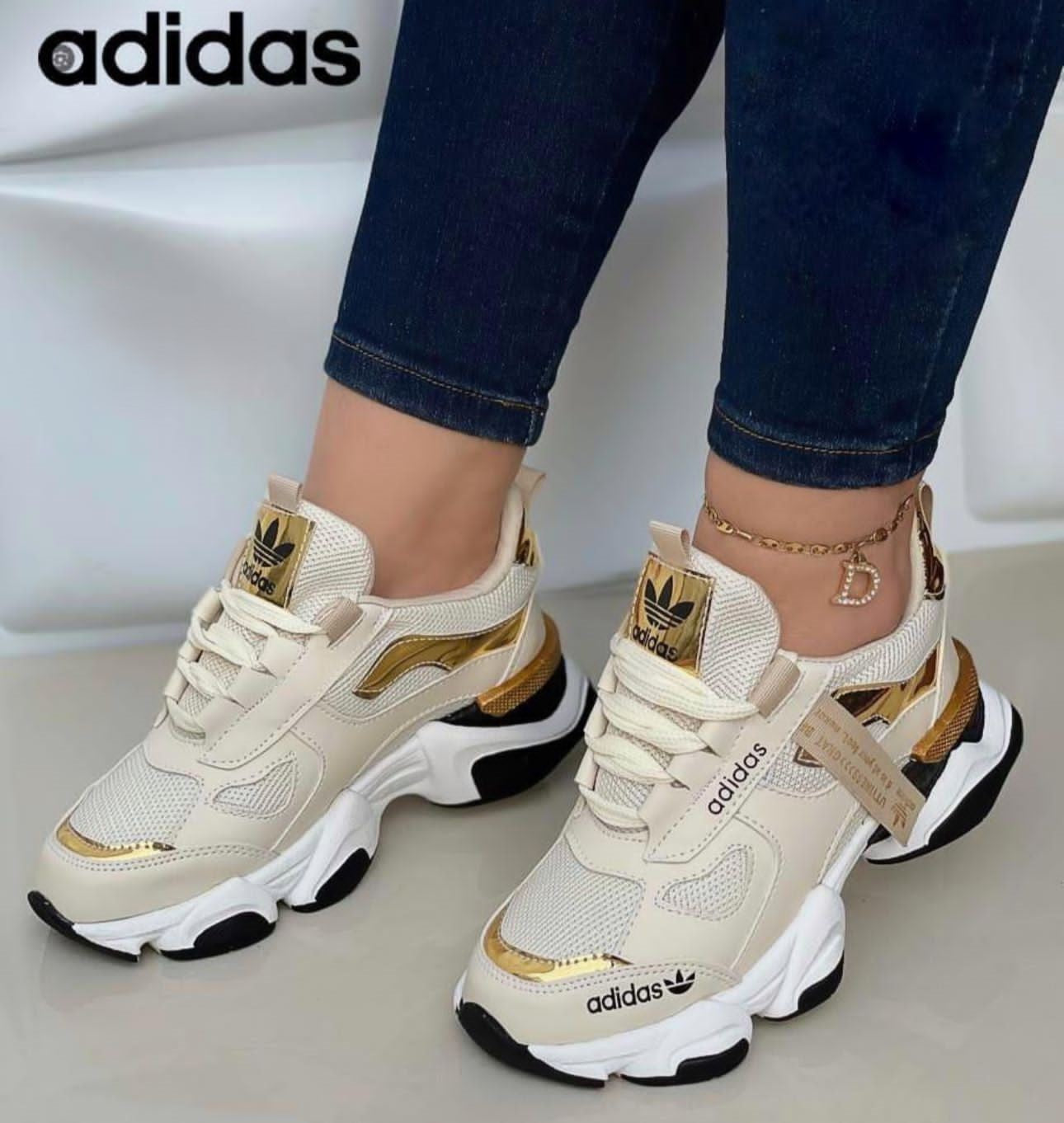 Zapatos Adidas (Deportivo en cuero vegano y malla importada)