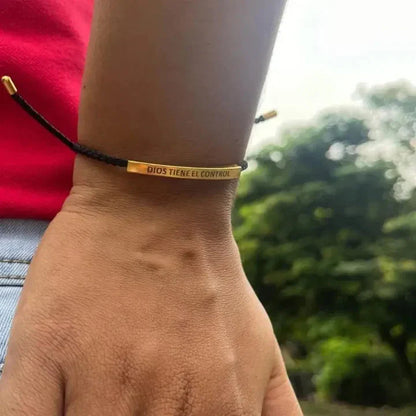 Paga 1 Lleva 2 Pulsera Dios Tiene El Control😇🪽