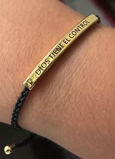 Paga 1 Lleva 2 Pulsera Dios Tiene El Control😇🪽