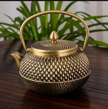 🏺✨ Tetera Premium de Latón Estilo Oriental – Arte y Tradición por Iwachu Design 🫖🌸