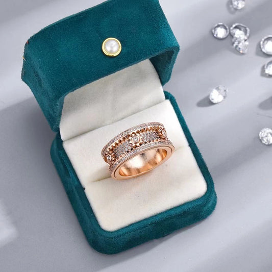 CrystalLock™ – Anillo de Engranaje con Cristales Brillantes + Estuche